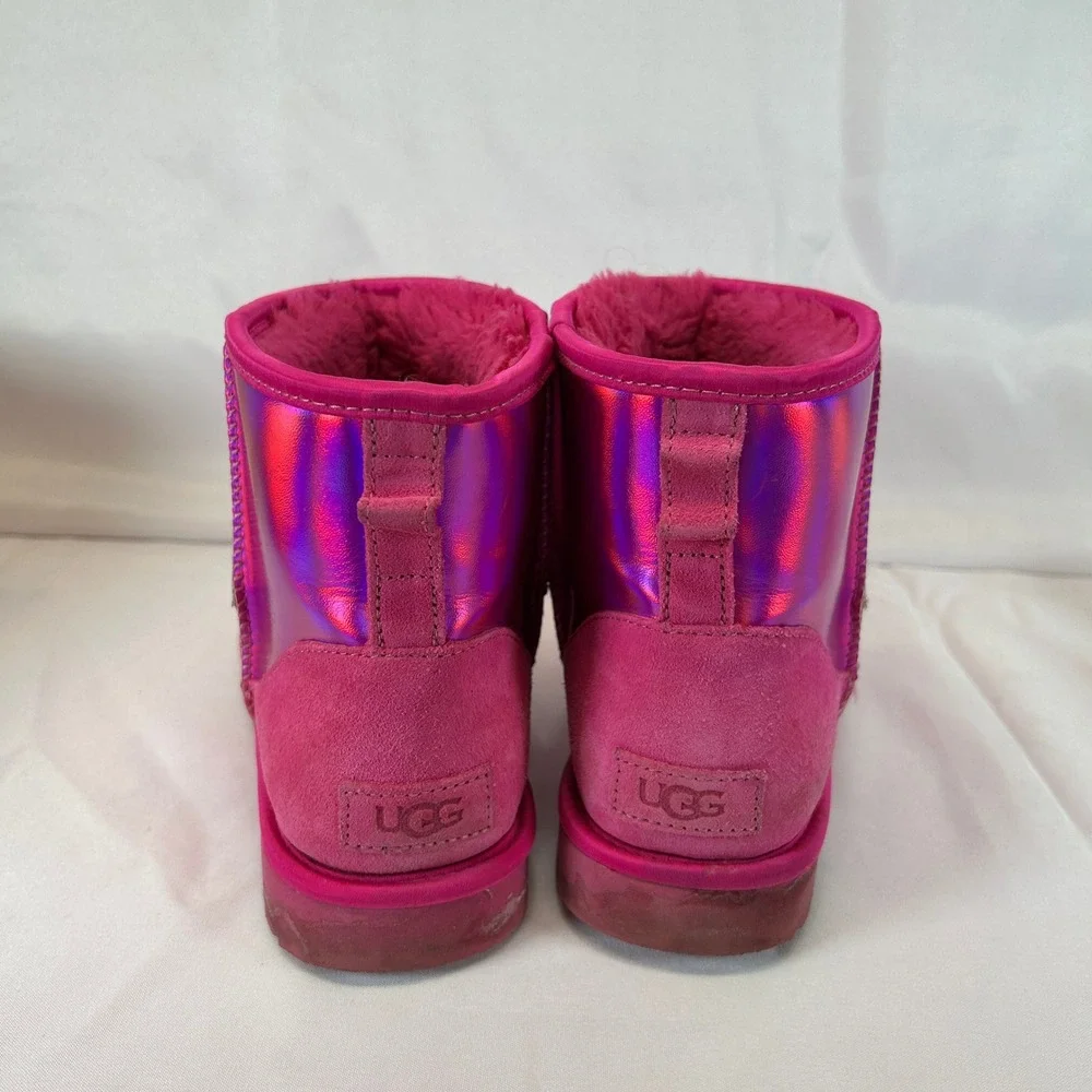 UGG Classic Mini Iridescent Dragon Fruit Pink Boots 1153532 Womens 9